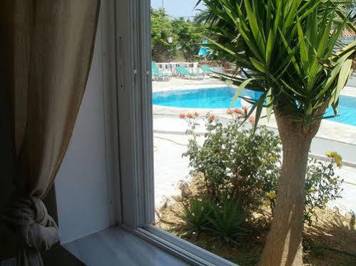 Sea Shell Apartments Pirgos Psilonerou Buitenkant foto